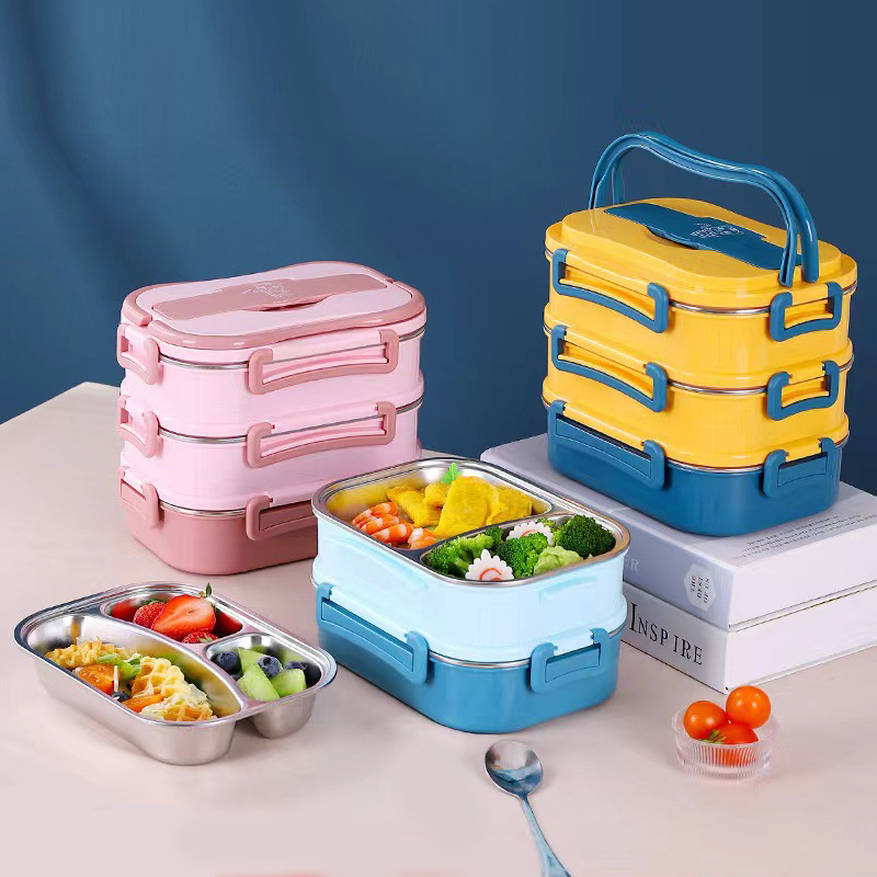 3 Stackable BPA Free Plastic Food continens Prandium Box cum Cutlery Set